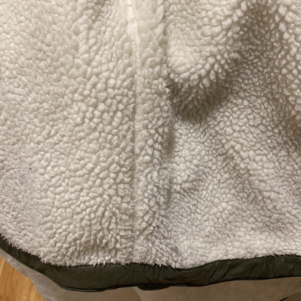 Boden Olive Green Quilted Puffer Jacket with White Collar - Picture 8 of 9